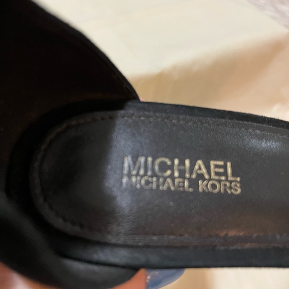 Michael Kors platform heels - Picture 2 of 5